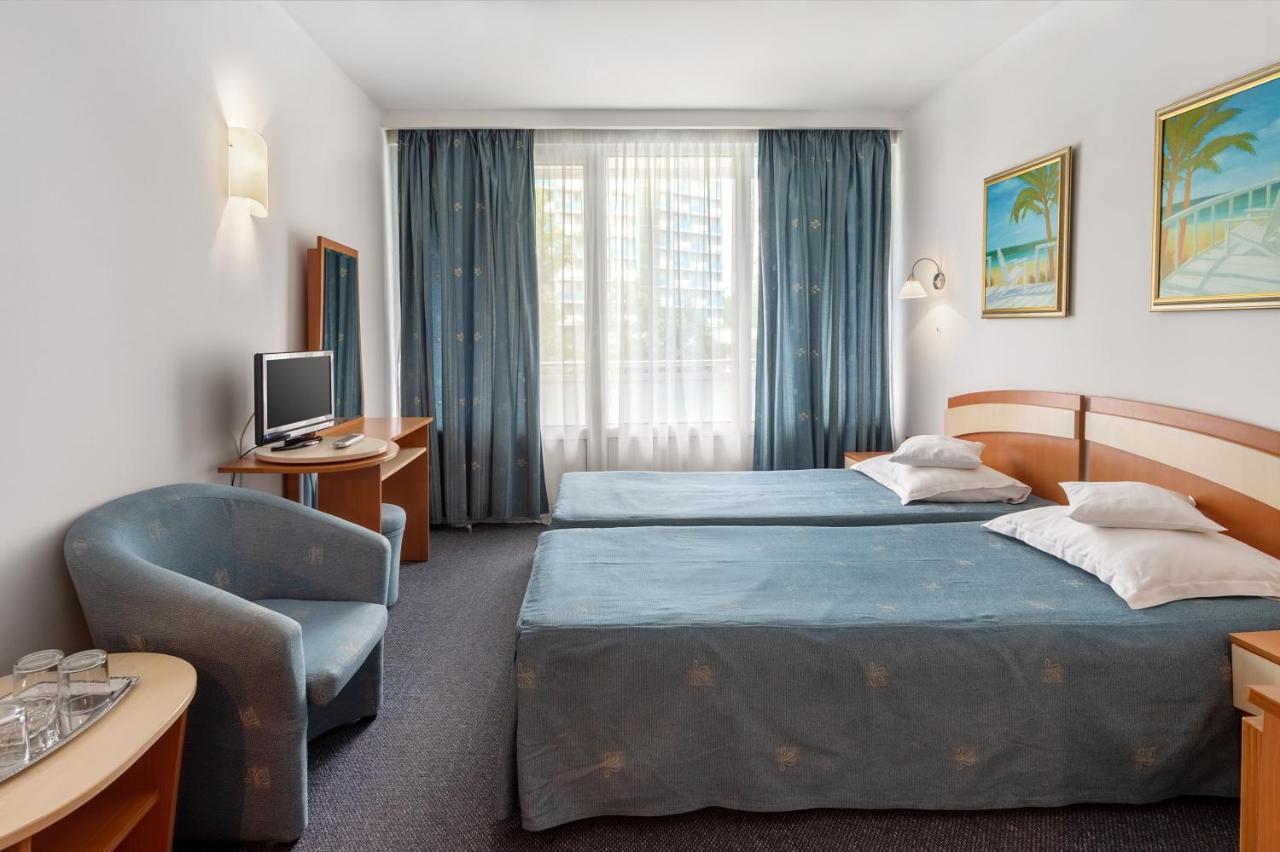 Hotel Sirena Saturn All Inclusive Bagian luar foto