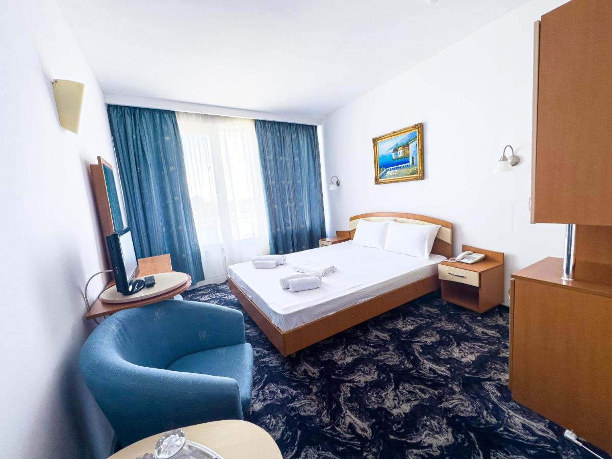 Hotel Sirena Saturn All Inclusive Bagian luar foto