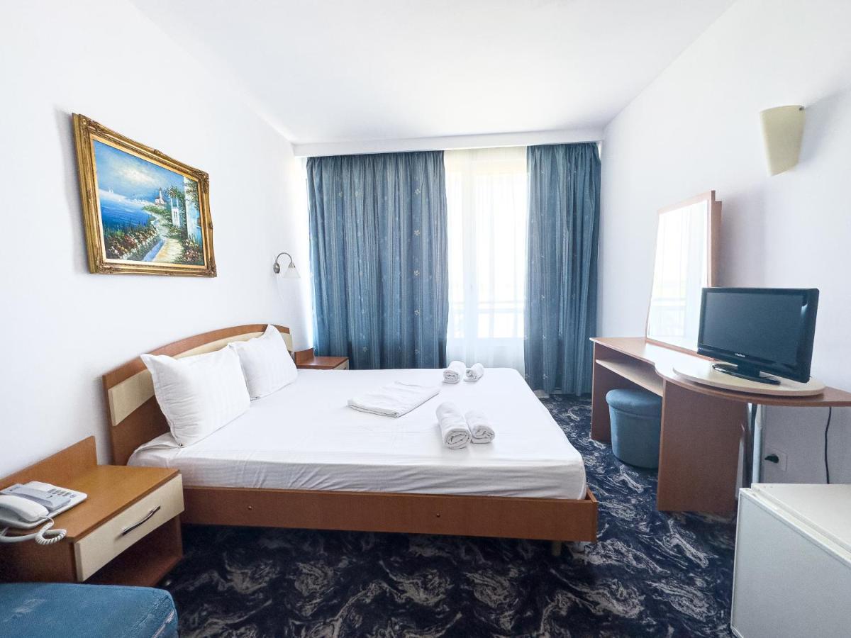 Hotel Sirena Saturn All Inclusive Bagian luar foto
